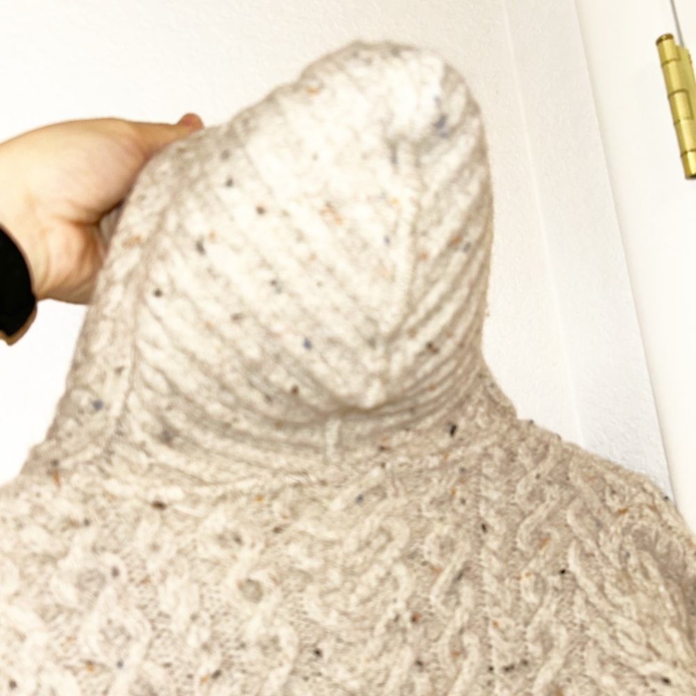 ARAN CRAFTS Aran Knit Coatigan with Celtic Knot Side Zip in Oatmeal SZ: Small - Picture 14 of 15